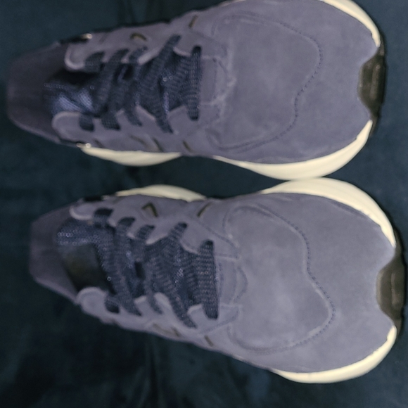 New New Balance sneakers in Navy blue suede sizes 11,11.5 and 12 - Picture 2 of 10